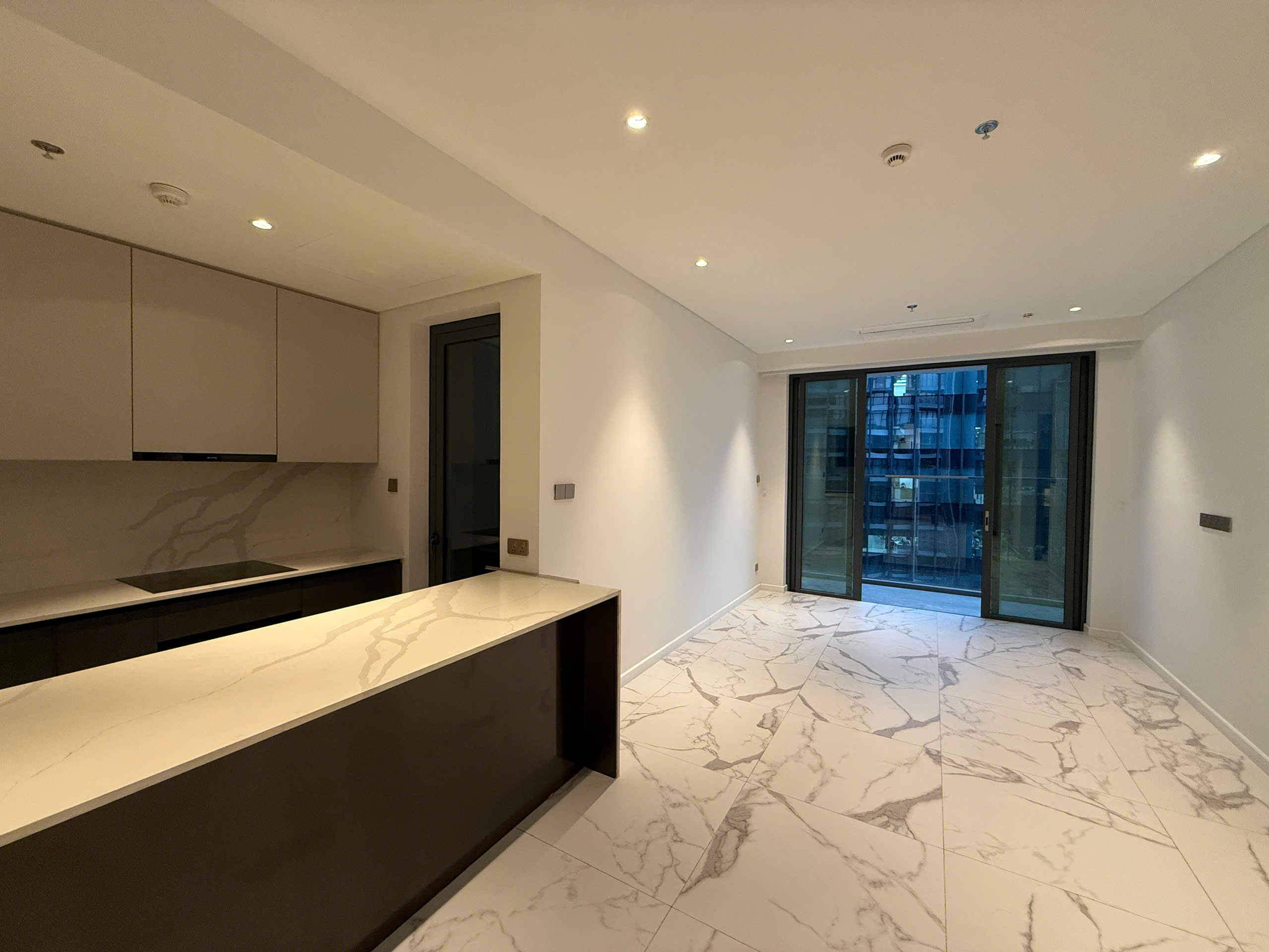 THE CREST (MÃ: S00001)